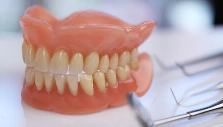 фото поставить съемный зубной протез